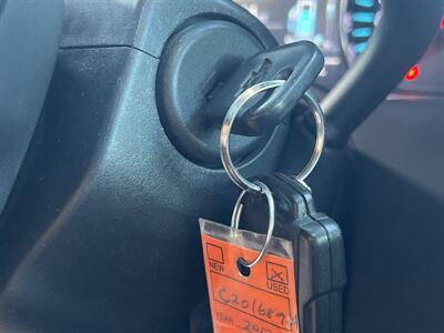 2017 Chevrolet Suburban LT   - Photo 15 - North Hollywood, CA 91601