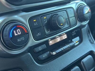 2017 Chevrolet Suburban LT   - Photo 20 - North Hollywood, CA 91601