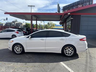 2013 Ford Fusion SE   - Photo 2 - North Hollywood, CA 91601