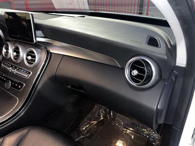 2016 Mercedes-Benz C 300 4MATIC   - Photo 38 - North Hollywood, CA 91601