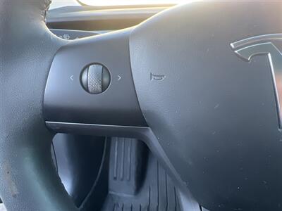2023 Tesla Model 3   - Photo 39 - North Hollywood, CA 91601