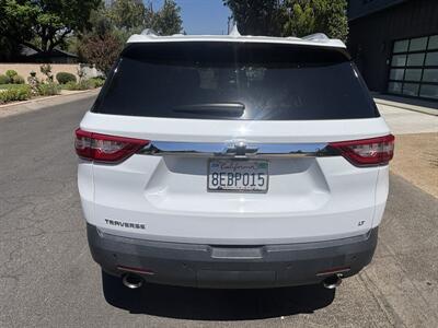 2018 Chevrolet Traverse LT Leather - Photo 2 - North Hollywood, CA 91601