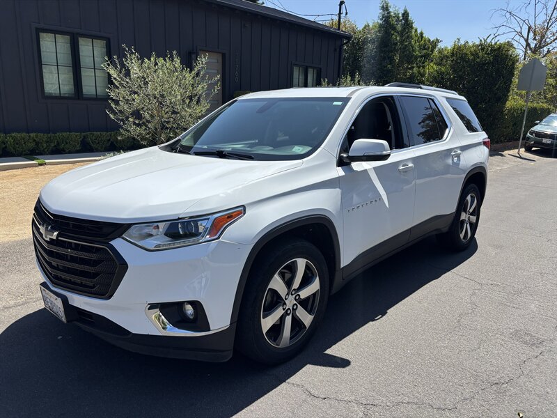 2018 Chevrolet Traverse LT Leather   - Photo 1 - North Hollywood, CA 91601