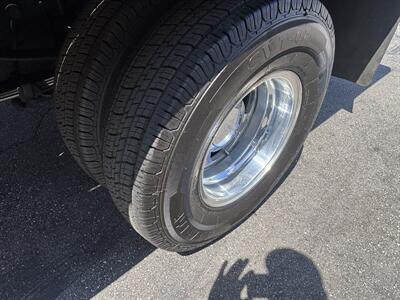 2002 Ford F-350 Lariat - Photo 17 - North Hollywood, CA 91601