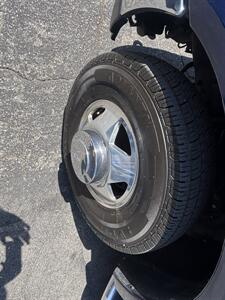 2002 Ford F-350 Lariat - Photo 18 - North Hollywood, CA 91601