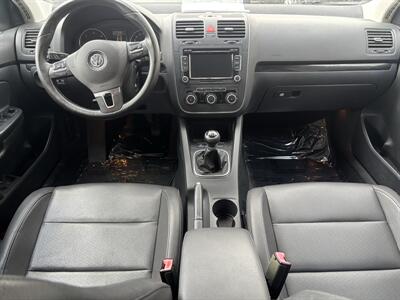 2010 Volkswagen Jetta TDI   - Photo 11 - North Hollywood, CA 91601