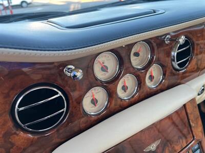 2001 Bentley Arnage Red Label   - Photo 29 - North Hollywood, CA 91601