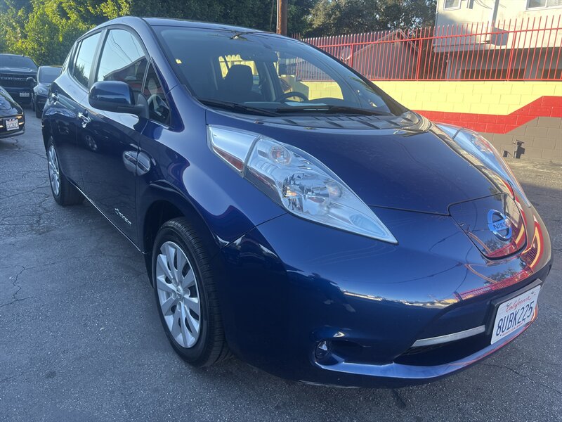 2017 Nissan LEAF S  
