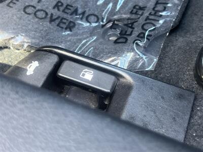 2012 Toyota Camry SE   - Photo 43 - North Hollywood, CA 91601