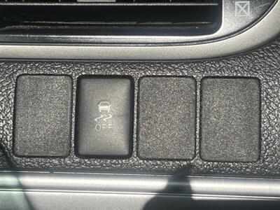 2012 Toyota Camry SE   - Photo 9 - North Hollywood, CA 91601