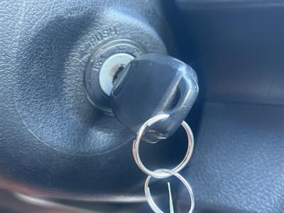 2012 Toyota Camry SE   - Photo 12 - North Hollywood, CA 91601
