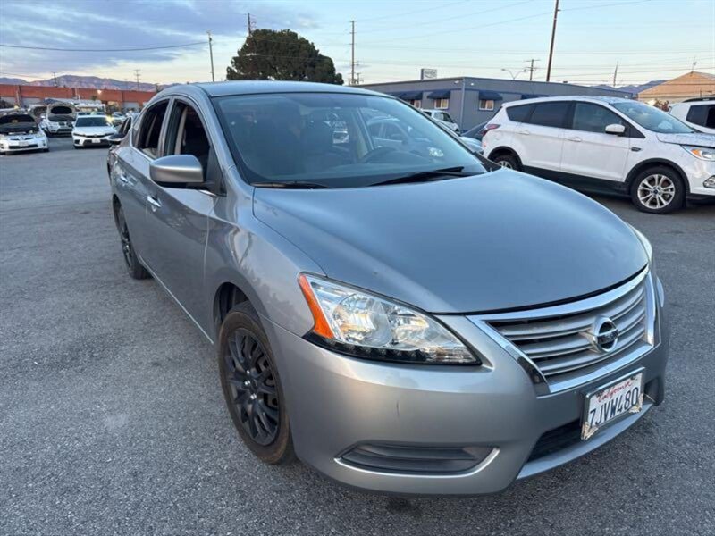 2014 Nissan Sentra S photo 2