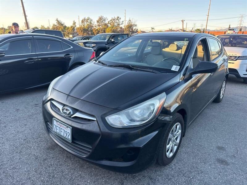 2013 Hyundai ACCENT L   - Photo 1 - North Hollywood, CA 91601