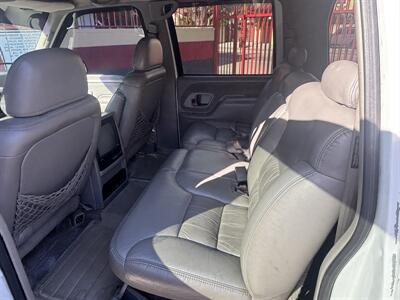 1996 GMC Suburban C2500 - Photo 9 - North Hollywood, CA 91601