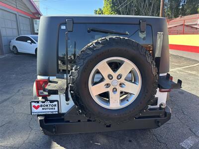 2010 Jeep Wrangler Rubicon - Photo 8 - North Hollywood, CA 91601