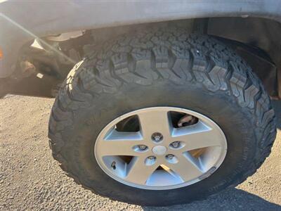 2010 Jeep Wrangler Rubicon - Photo 5 - North Hollywood, CA 91601