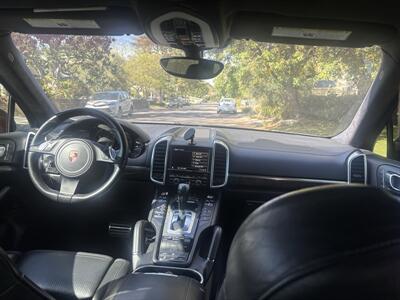 2011 Porsche Cayenne Turbo   - Photo 6 - North Hollywood, CA 91601