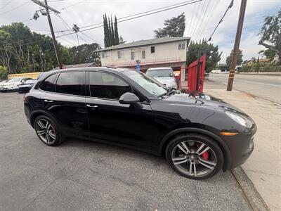 2011 Porsche Cayenne Turbo   - Photo 9 - North Hollywood, CA 91601