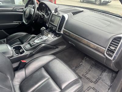 2011 Porsche Cayenne Turbo   - Photo 12 - North Hollywood, CA 91601