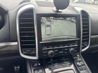 2011 Porsche Cayenne Turbo   - Photo 19 - North Hollywood, CA 91601