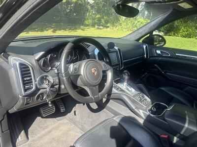 2011 Porsche Cayenne Turbo   - Photo 9 - North Hollywood, CA 91601