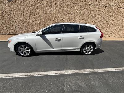 2016 Volvo V60 T5 Drive-E Premier   - Photo 9 - North Hollywood, CA 91601