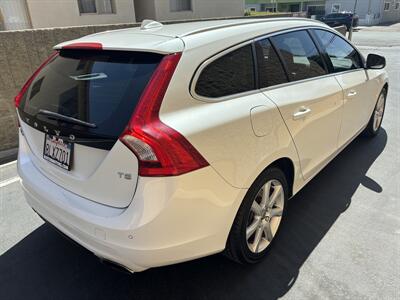 2016 Volvo V60 T5 Drive-E Premier   - Photo 10 - North Hollywood, CA 91601