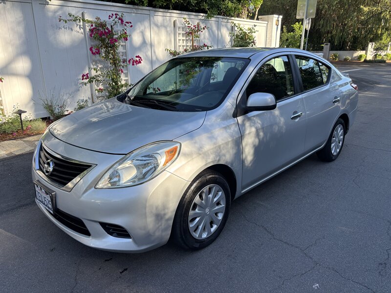 2014 Nissan Versa Sedan SV