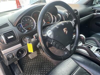 2004 Porsche Cayenne S   - Photo 19 - North Hollywood, CA 91601