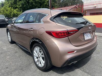2017 INFINITI QX30 Premium   - Photo 4 - North Hollywood, CA 91601