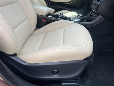 2017 INFINITI QX30 Premium   - Photo 20 - North Hollywood, CA 91601