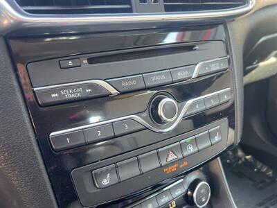 2017 INFINITI QX30 Premium   - Photo 53 - North Hollywood, CA 91601