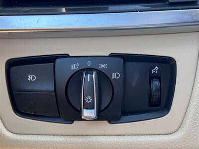 2014 BMW 320i   - Photo 36 - North Hollywood, CA 91601
