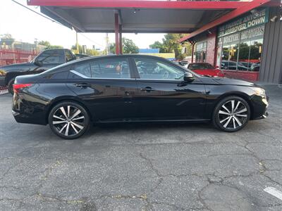2020 Nissan Altima 2.5 SR   - Photo 9 - North Hollywood, CA 91601
