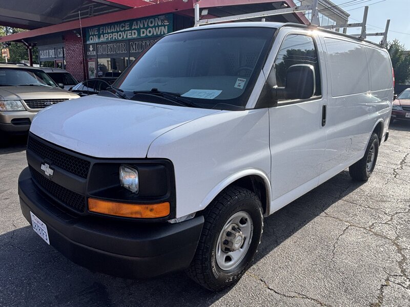2016 Chevrolet Express 2500 Work Van HD's photo
