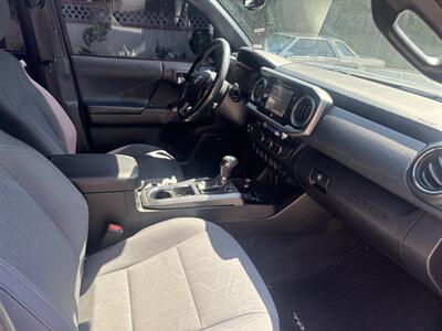 2016 Toyota Tacoma TRD Off-Road - Photo 11 - North Hollywood, CA 91601