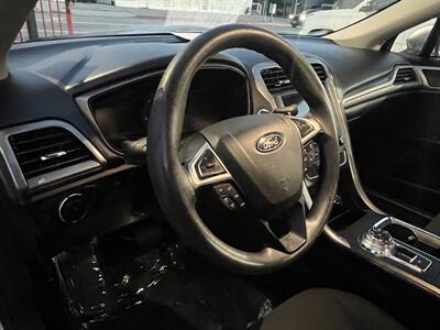2018 Ford Fusion SE   - Photo 13 - North Hollywood, CA 91601