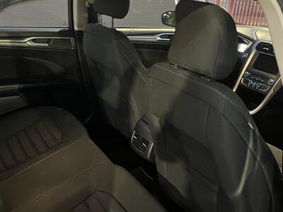 2018 Ford Fusion SE   - Photo 22 - North Hollywood, CA 91601