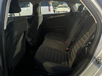 2018 Ford Fusion SE   - Photo 15 - North Hollywood, CA 91601