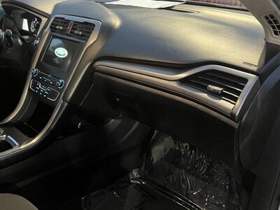 2018 Ford Fusion SE   - Photo 26 - North Hollywood, CA 91601