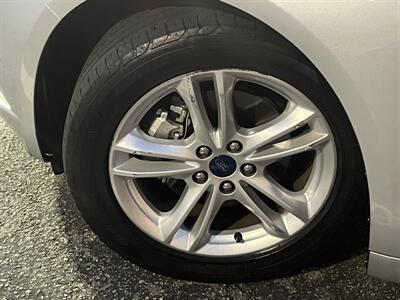 2018 Ford Fusion SE   - Photo 44 - North Hollywood, CA 91601