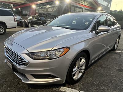 2018 Ford Fusion SE   - Photo 1 - North Hollywood, CA 91601