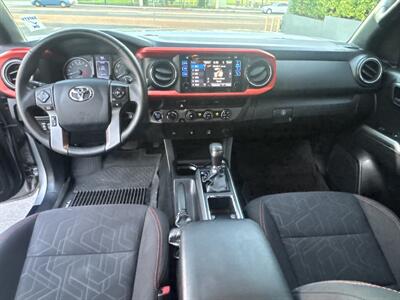 2017 Toyota Tacoma TRD   - Photo 20 - North Hollywood, CA 91601