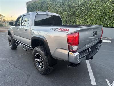 2017 Toyota Tacoma TRD   - Photo 10 - North Hollywood, CA 91601
