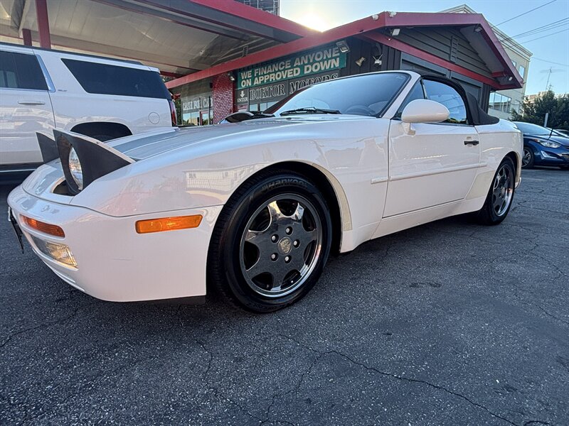 1990 Porsche 944's photo