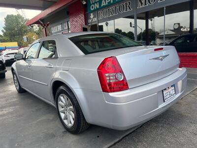 2008 Chrysler 300 Series LX   - Photo 5 - North Hollywood, CA 91601