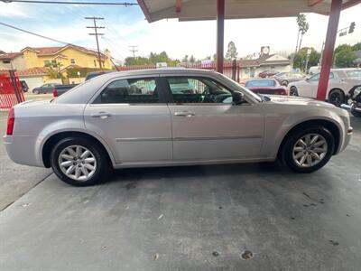 2008 Chrysler 300 Series LX   - Photo 6 - North Hollywood, CA 91601