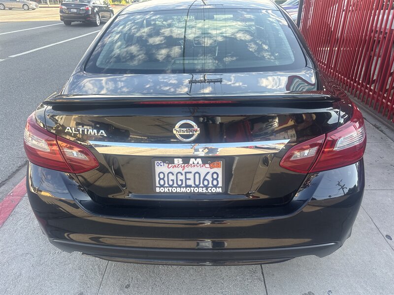 2018 Nissan Altima 2.5 S photo 2