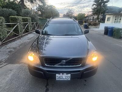 2005 Volvo XC90 2.5T   - Photo 5 - North Hollywood, CA 91601