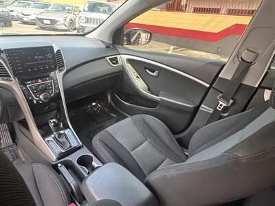 2016 Hyundai ELANTRA GT - Photo 16 - North Hollywood, CA 91601